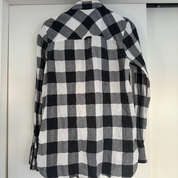 J. Crew Charcoal Buffalo Plaid Button Down Boy Shirt Size 4 - Picture 2 of 3